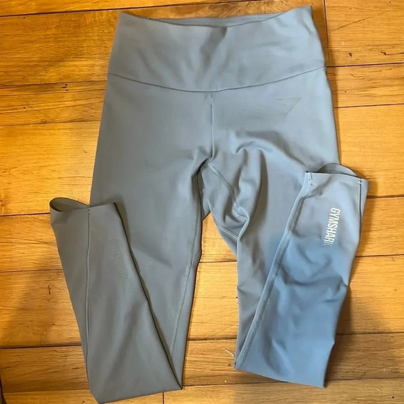 Gymshark Pants - GYMSHARK grey leggings Size XS